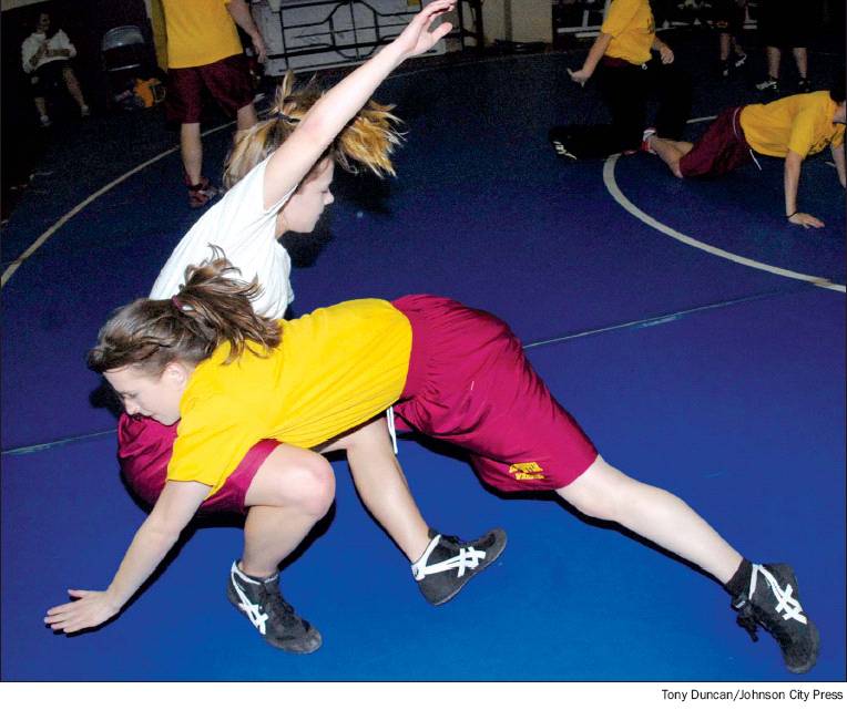 lilly_arnett_wrestling.jpg